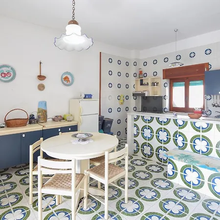 Amazing In Donnalucata With Kitchen *